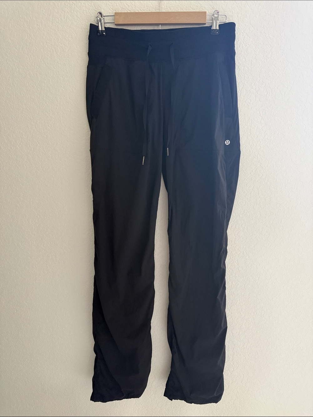 Lululemon Black Studio Pants Size 8 Tall - Picture 6 of 10